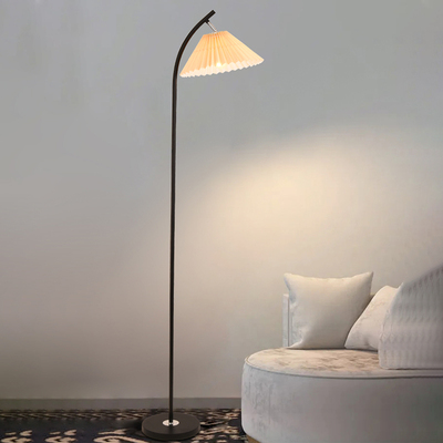 北欧百褶落地灯客厅简约轻奢现代沙发卧室创意ins灯网红立式台灯